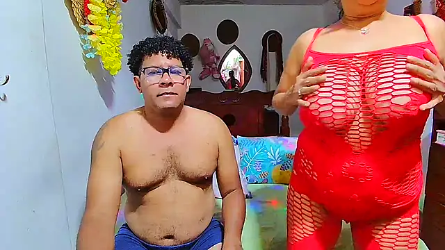 rosi pamela online show from April 7, 2026, 8:32 pm