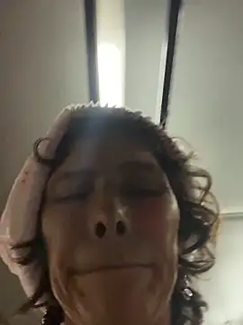 MireyaTorresGu online show from December 19, 2025, 1:09 am