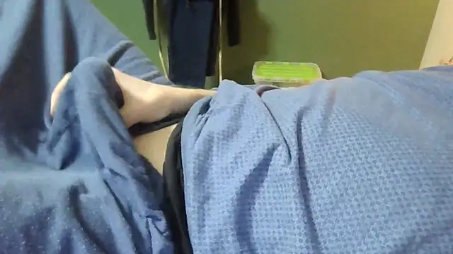 brtbrlss online show from December 13, 2025, 8:04 pm