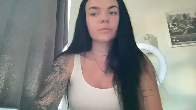 yorkshiregal online show from September 18, 2025, 6:05 am