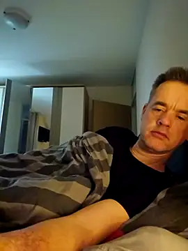 Hectorthyssen1 online show from November 9, 2025, 8:51 am