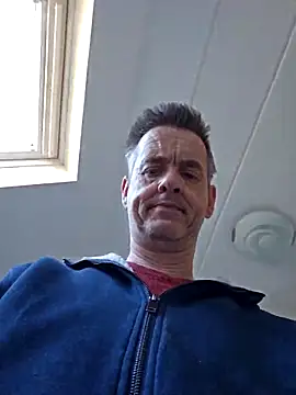 Hectorthyssen1 online show from March 2, 2025, 1:42 pm