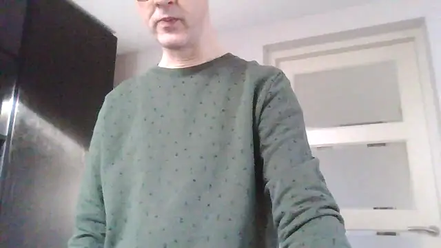 Hectorthyssen1 online show from February 25, 2025, 8:58 am