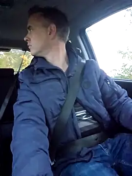 Hectorthyssen1 online show from October 31, 2025, 4:03 pm