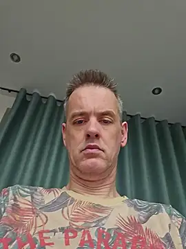 Snapshot of Hectorthyssen1 chatting on July 6, 2026, 8:10 am Hectorthyssen1 online show from July 6, 2026, 8:10 am