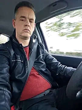 Hectorthyssen1 online show from October 20, 2025, 3:01 pm