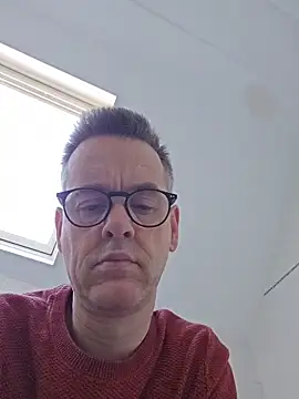 Hectorthyssen1 online show from March 1, 2026, 11:21 am