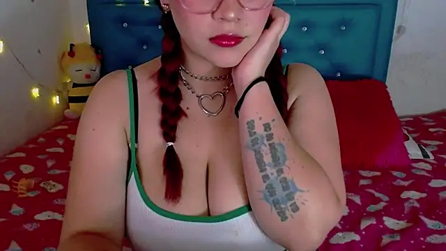 Snapshot of zarquita99 chatting on January 25, 2025, 6:12 am zarquita99 online show from January 25, 2025, 6:12 am