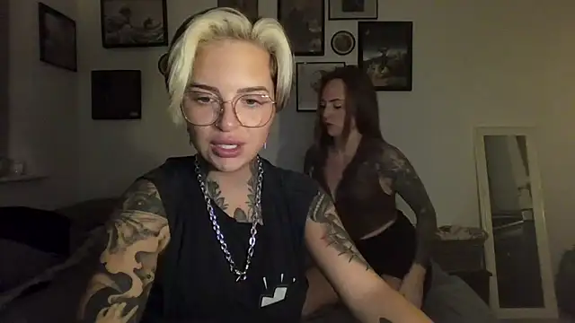 Alexandersonxo online show from October 10, 2025, 8:53 pm