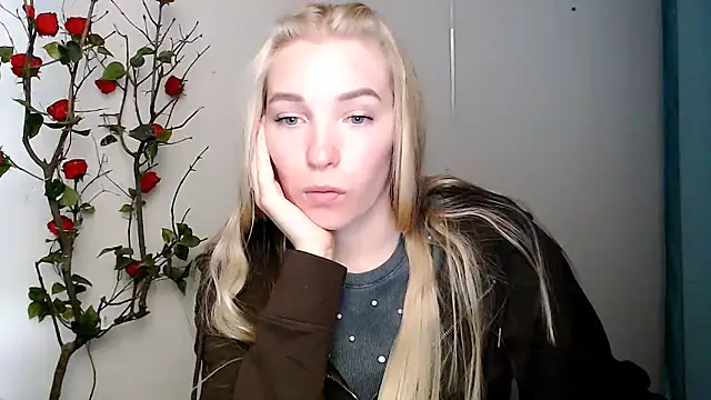 Queen ofLove online show from April 8, 2026, 1:56 pm