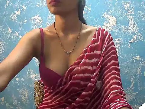 sexy janu25 online show from September 29, 2025, 6:09 am