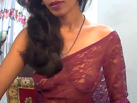 sexy janu25 online show from June 18, 2026, 5:06 am