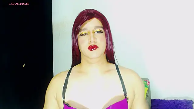 alexandrasexy32 online show from June 20, 2026, 5:12 am