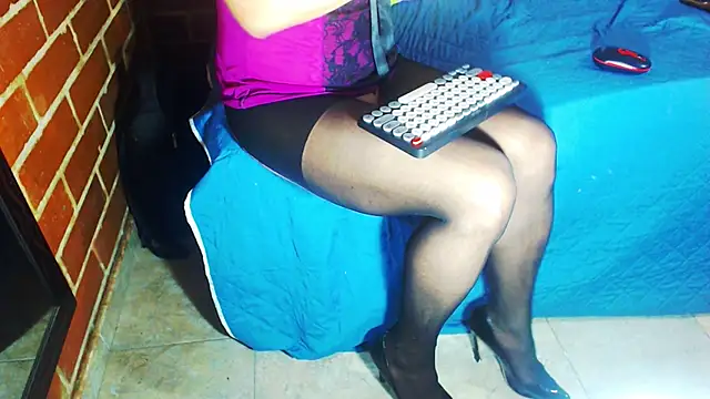 alexandrasexy32 online show from July 31, 2026, 5:21 pm