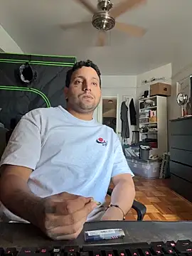 TacosSenpai online show from October 8, 2025, 7:03 pm