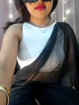 deslisexpriya online show from November 15, 2025, 5:44 am