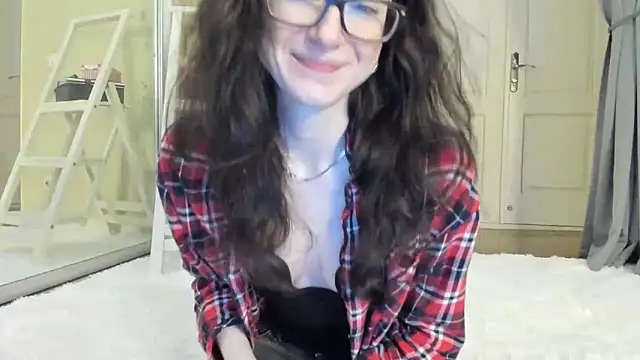 Snapshot of Baby_Jewel chatting on February 25, 2025, 11:32 am Baby Jewel online show from February 25, 2025, 11:32 am
