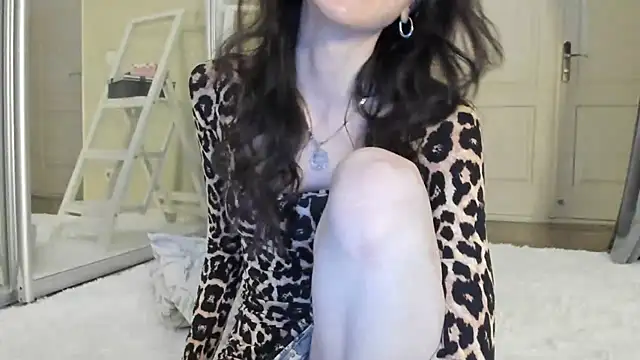 Snapshot of Baby_Jewel chatting on February 26, 2025, 2:16 pm Baby Jewel online show from February 26, 2025, 2:16 pm