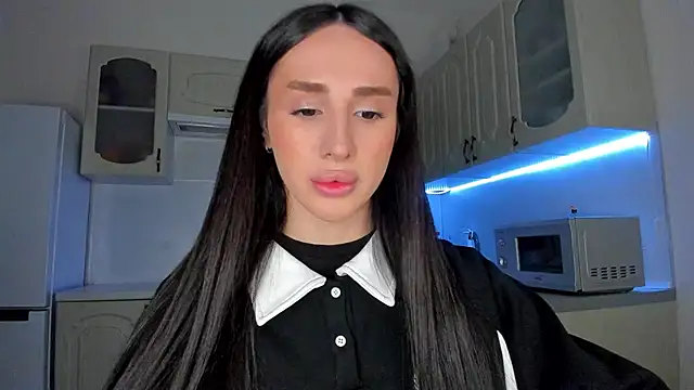 Kim Oberlin  online show from February 6, 2026, 6:04 pm