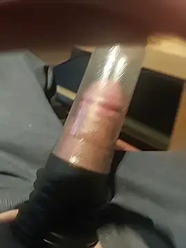 Gilgamesch1704 online show from January 3, 2025, 7:27 am