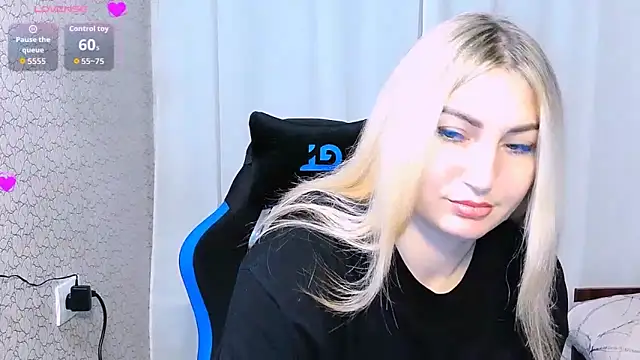 JaneLaJewel online show from November 14, 2025, 5:38 pm