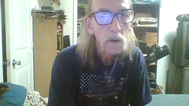 friendlychat1 online show from October 9, 2025, 2:45 am