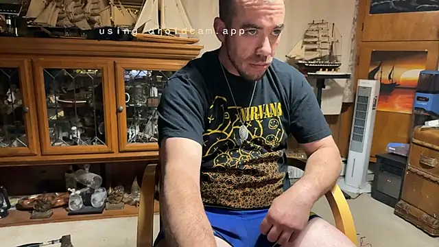 ScubaStevex online show from May 4, 2026, 4:49 am