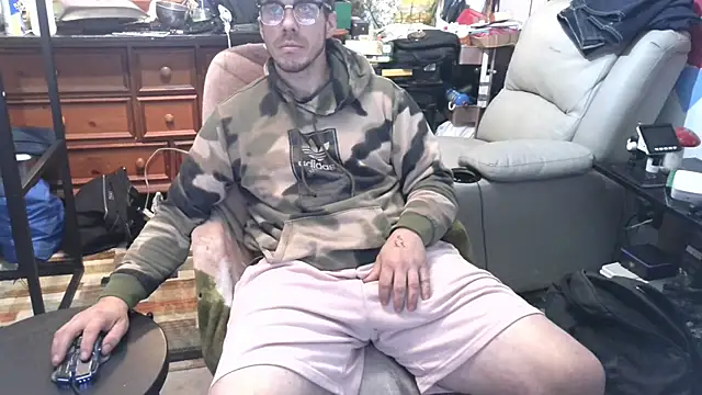 ScubaStevex online show from December 20, 2025, 5:27 pm