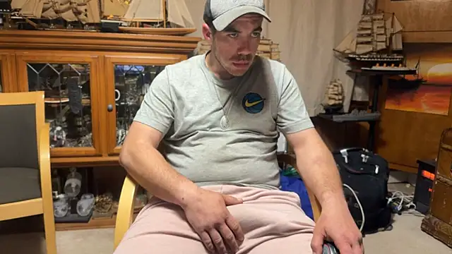 ScubaStevex online show from May 15, 2026, 5:38 am
