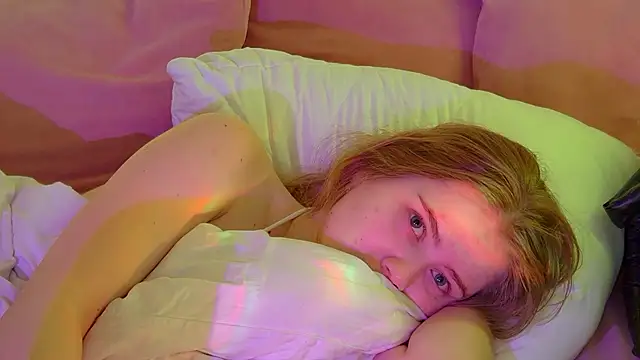 SelinSwarovski online show from March 3, 2026, 4:08 am