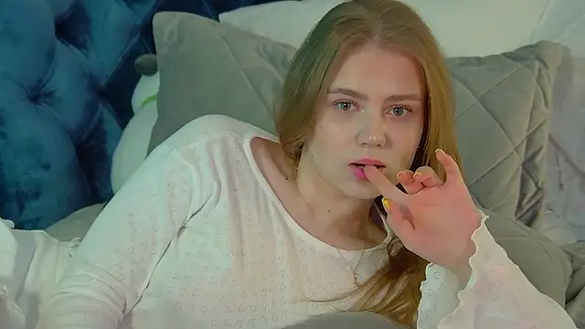 SelinSwarovski online show from February 25, 2026, 5:24 pm