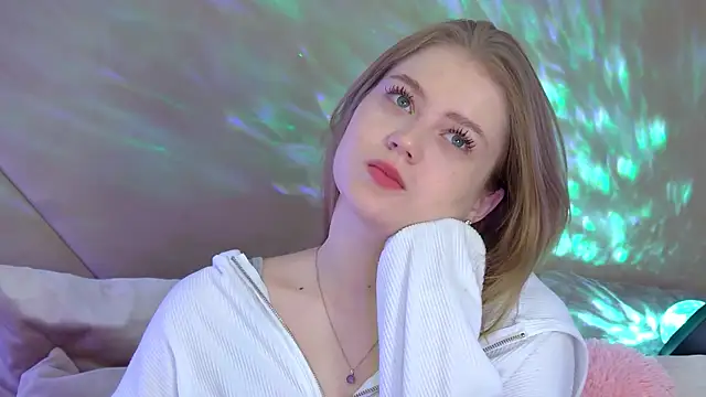Snapshot of SelinSwarovski chatting on October 7, 2025, 6:09 pm SelinSwarovski online show from October 7, 2025, 6:09 pm