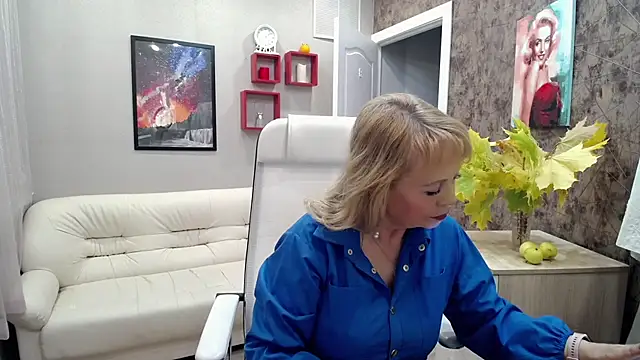 Milla Cutie18 online show from September 25, 2025, 5:46 am