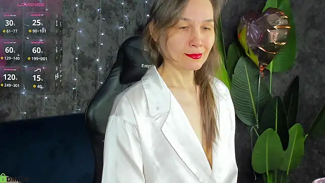 Lillian White online show from February 19, 2026, 1:02 am