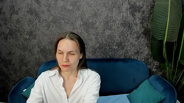 Snapshot of Lillian_White chatting on March 4, 2025, 5:03 pm Lillian White online show from March 4, 2025, 5:03 pm