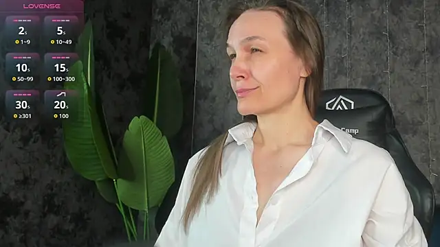 Lillian White online show from March 28, 2026, 1:06 am