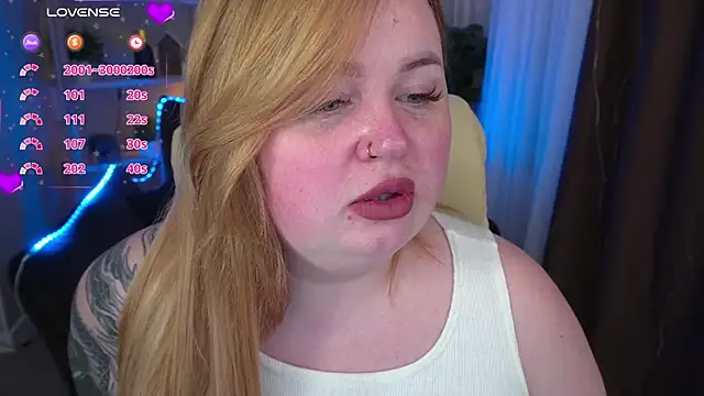 ZaraReignn online show from March 11, 2025, 9:04 pm