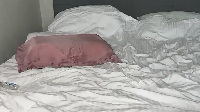 fluffy bunnyxxx online show from October 13, 2025, 6:26 am