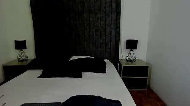 Snapshot of NataGarcia chatting on February 2, 2026, 4:17 pm NataGarcia online show from February 2, 2026, 4:17 pm