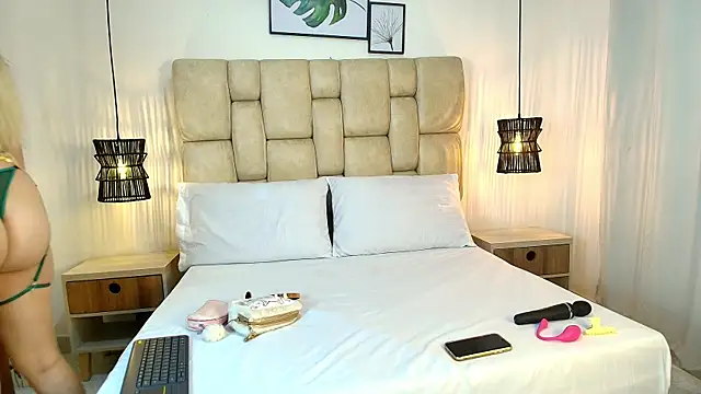 AdharaSmithh online show from January 14, 2026, 7:17 pm