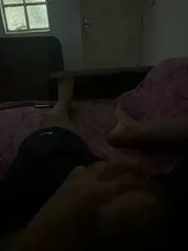 fejduyw1 online show from April 21, 2026, 6:14 pm