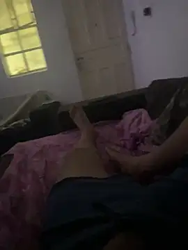 fejduyw1 online show from April 25, 2026, 7:22 pm