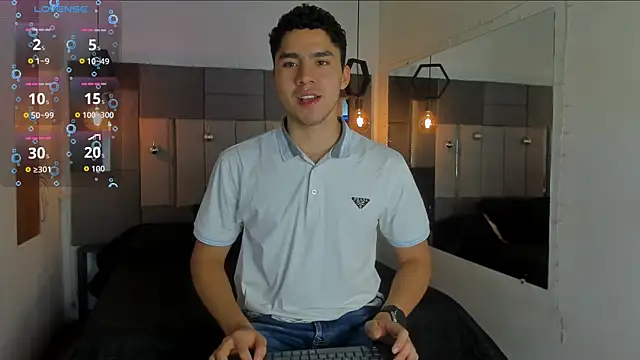 LiamNovak online show from December 18, 2025, 11:14 am