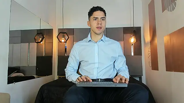 LiamNovak online show from February 16, 2026, 12:37 pm