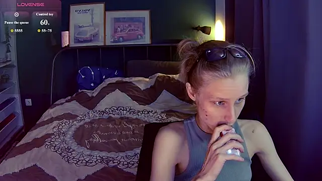 KatiKate online show from July 10, 2026, 3:23 pm