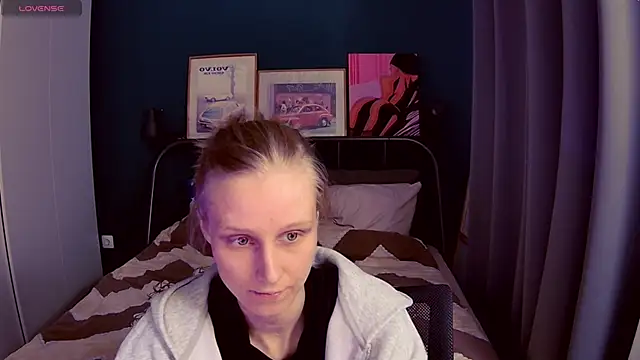 KatiKate online show from June 25, 2026, 5:29 pm