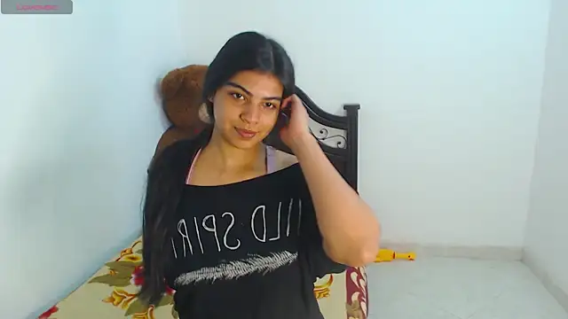 Snapshot of Pocahontas_Princess_ chatting on December 3, 2024, 8:01 pm Pocahontas Princess online show from December 3, 2024, 8:01 pm