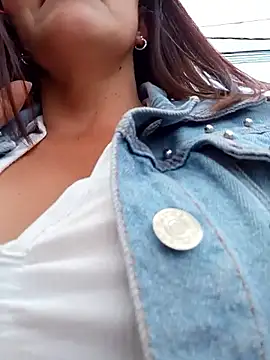Snapshot of celeste-30_ chatting on September 13, 2025, 3:34 pm celeste-30 online show from September 13, 2025, 3:34 pm