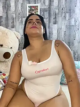 Violetrousse online show from October 15, 2025, 7:55 pm