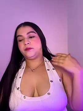 Blancanievess online show from October 9, 2025, 10:32 pm